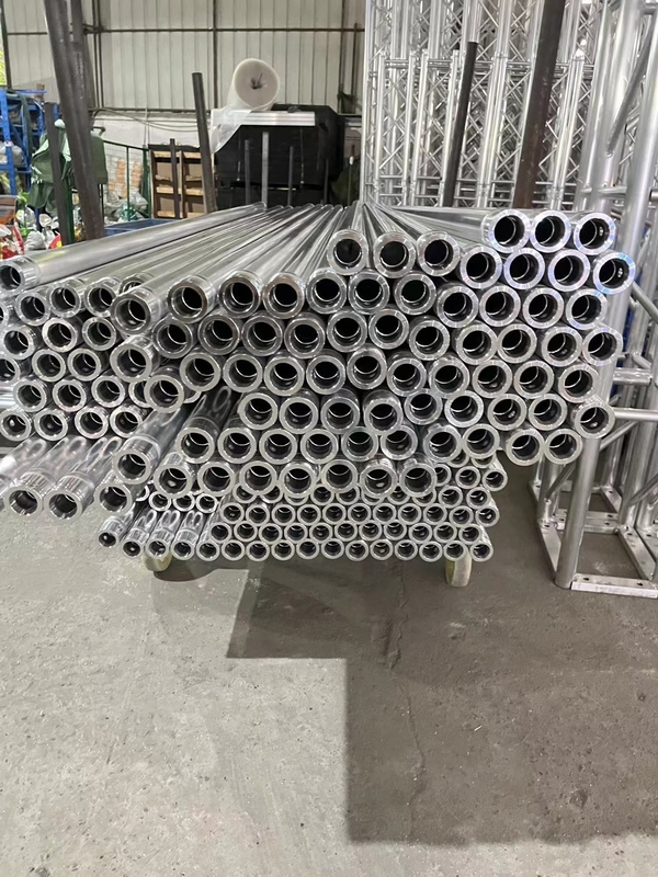 Silver Aluminum Roof Truss System , Square Portable Stage Truss