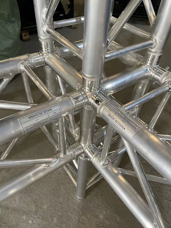 0.64m Chiều dài Aluminium LED hiển thị Truss chống ăn mòn với cánh tay chống cân bằng
