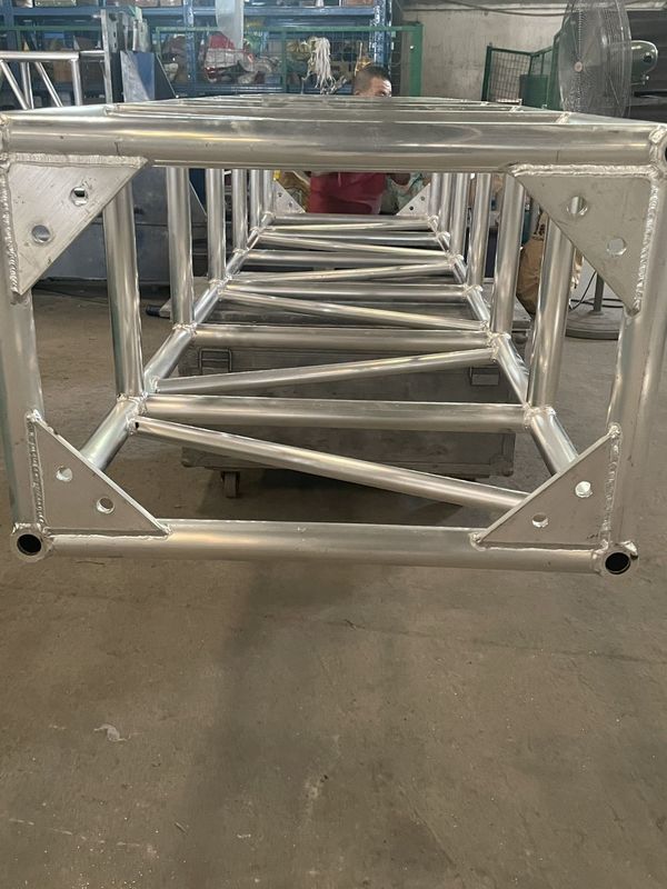 Hiển thị khung hình vuông nhôm bền 520mmx760mm Đối với lễ hội âm nhạc / diễn đàn sự kiện