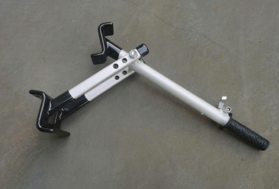 দ্রুত ডেলিভারি এবং কাস্টম কনফিগারেশনের জন্য বিভিন্ন সংযোগকারীর সাথে সামঞ্জস্যপূর্ণ পোর্টেবল অ্যালুমিনিয়াম ট্রাস সিস্টেম