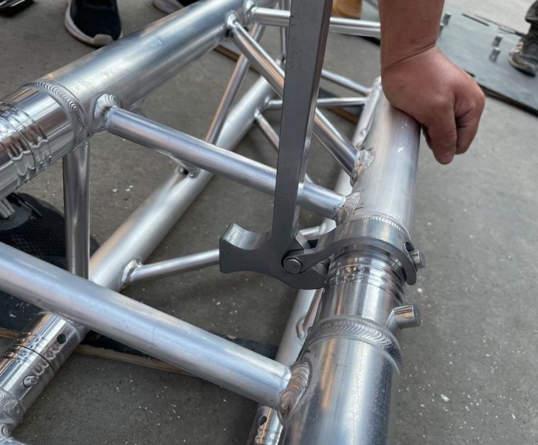 Steel Truss Hammer with 33cm Length for Quick Installation on Stage Trusses