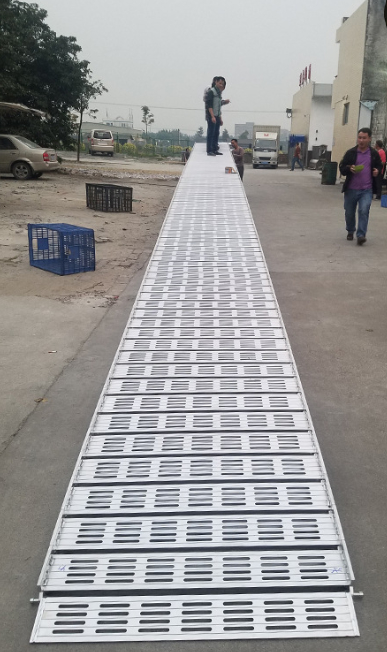 Aluminum Alloy Rolling Ladder Vehicle Boarding Ramp Slope Unloading Slide Inclined Ladder for Truss Displays