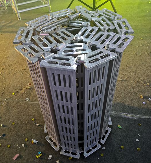 Heavy Duty Aluminum Alloy Rolling Ladder and Boarding Ramp with 300kg Load Capacity and Customized Size for Events