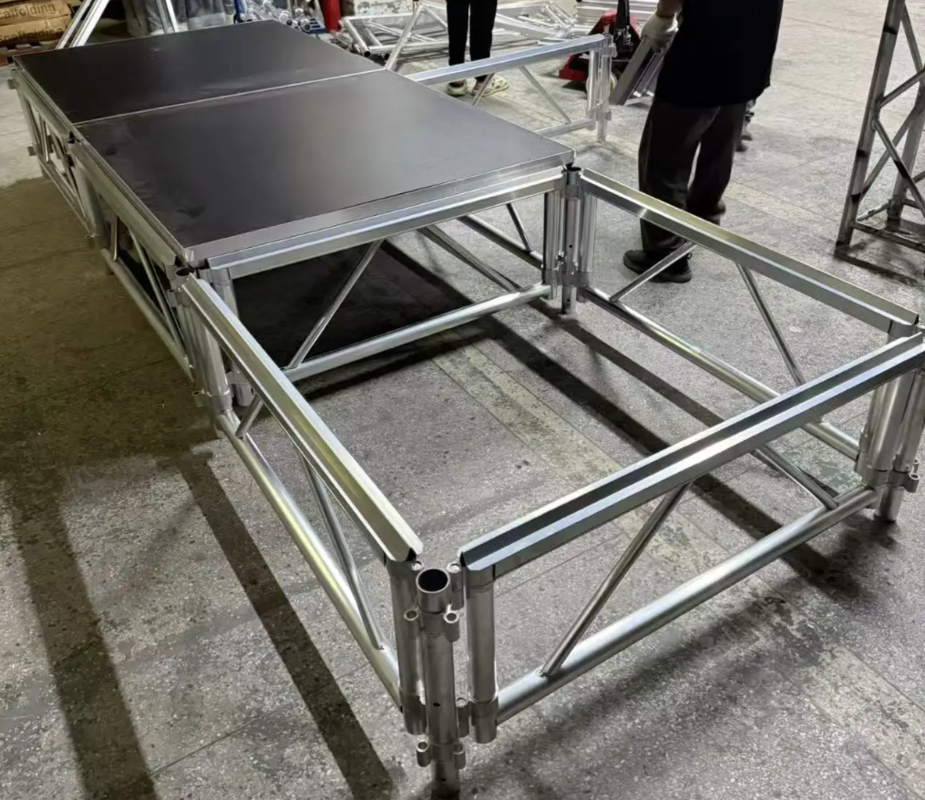 Outdoor Event 4ft by 4ft Portable Aluminium Stage Truss with 1.22*1.22m Modular Design