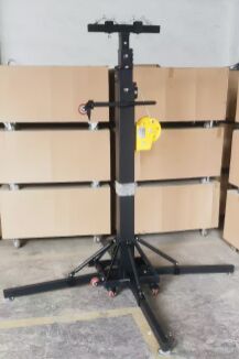 Foldable compact High Voltage Lifting Tower enabling handling and transportation for electrical cable installation tasks