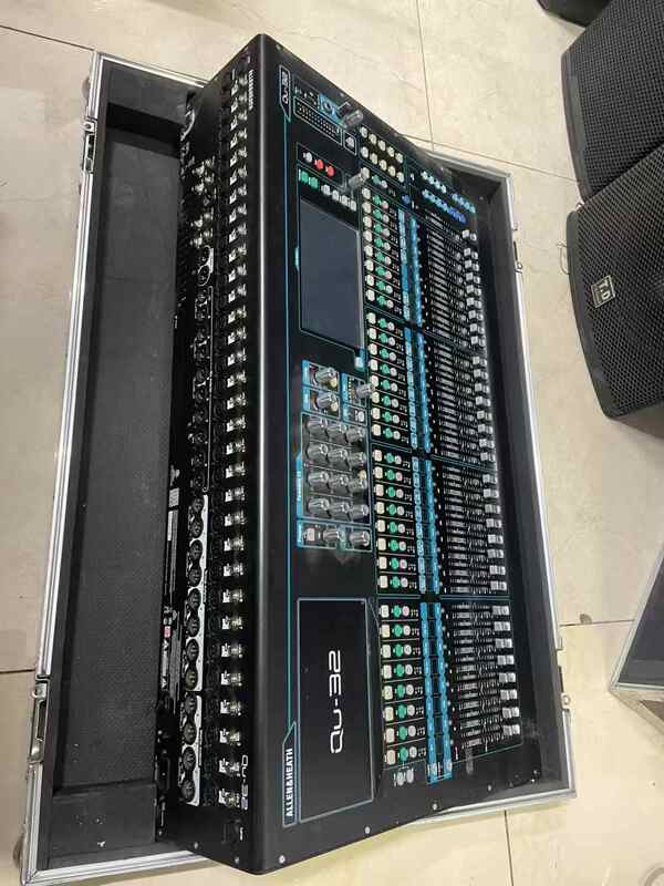 Used Qu32 Digital Mixing Console Fully Functional for Live Events and Church Sound | Hot-selling in Nigeria, South Africa, Kenya and Ghana