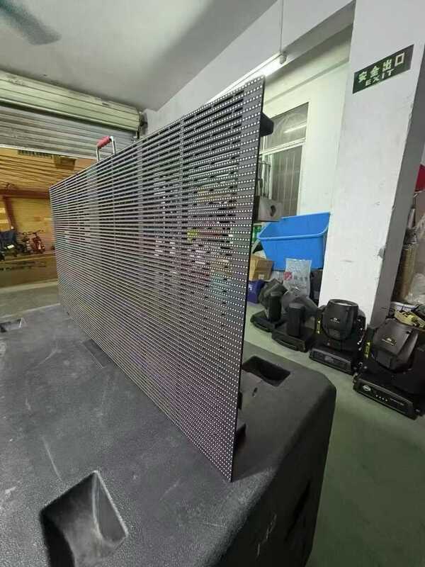 Used P3.91mm Outdoor Waterproof Ice LED Screen 50×100 High Refresh High Brightness Novastar System