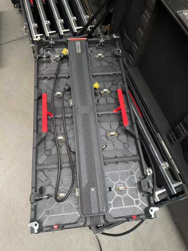 Used IP65 Waterproof P3.91 LED Display NovaStar System 7680Hz High Refresh for Stage & Advertising