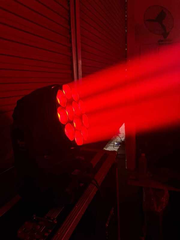 Used 60W LED Moving Head Light with DMX512 Control and Sound-Activated RGBW Color-Changing for DJ Lighting