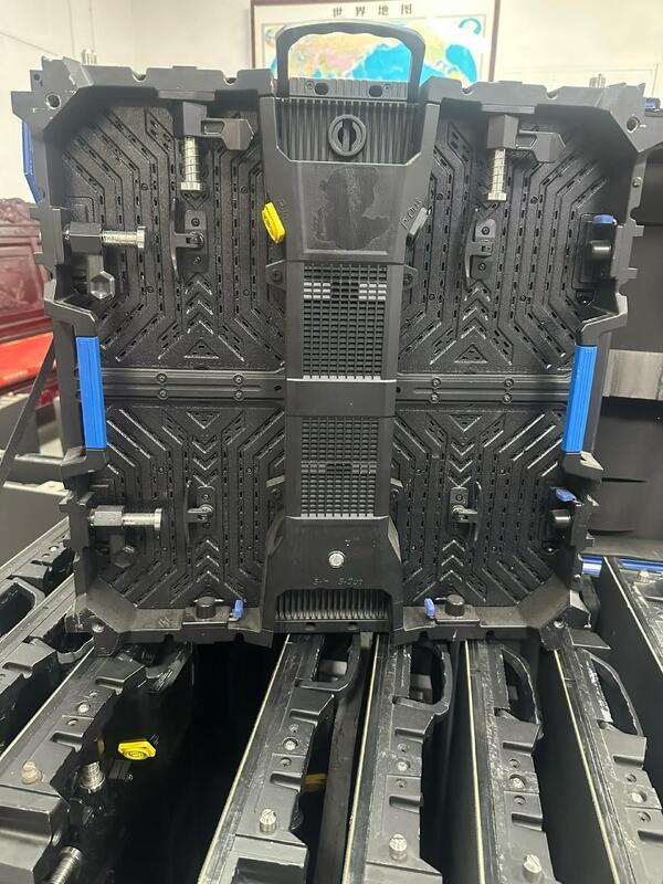 Used Full-color rental LED screen video wall with high indoor refresh rate. Distributors in the Middle East, Southeast Asia and Africa region.
