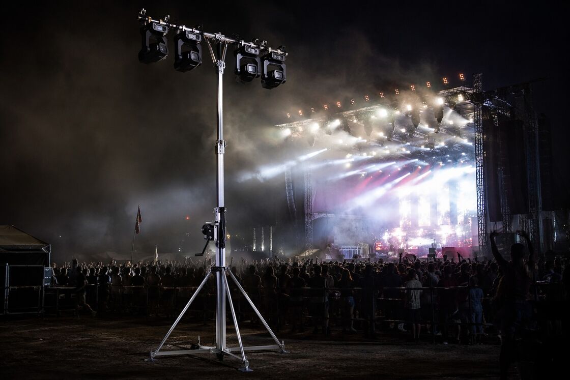 6M Heavy-Duty Aluminum Hand Crank Lighting Stand 250kg Load for Stage Events