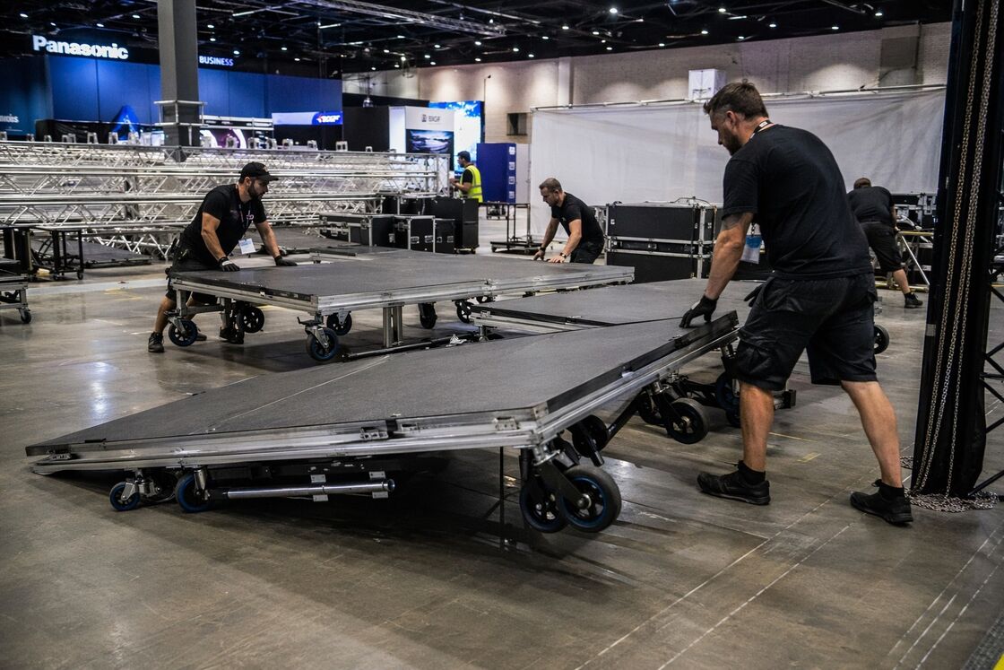 Portable Folding Aluminum Stage Platform with Wheels Mobile Event Stage Quick Lock