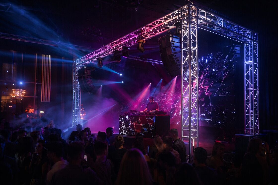 Portable Aluminum Wedding Event Stage System with Arch Truss Backdrop and Platform